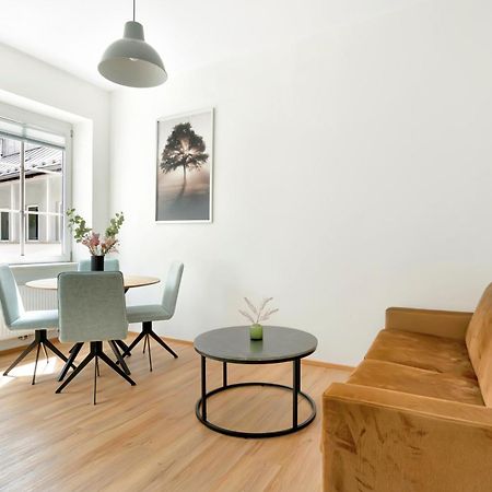 Easy Flat Villach Main Plaza Buitenkant foto