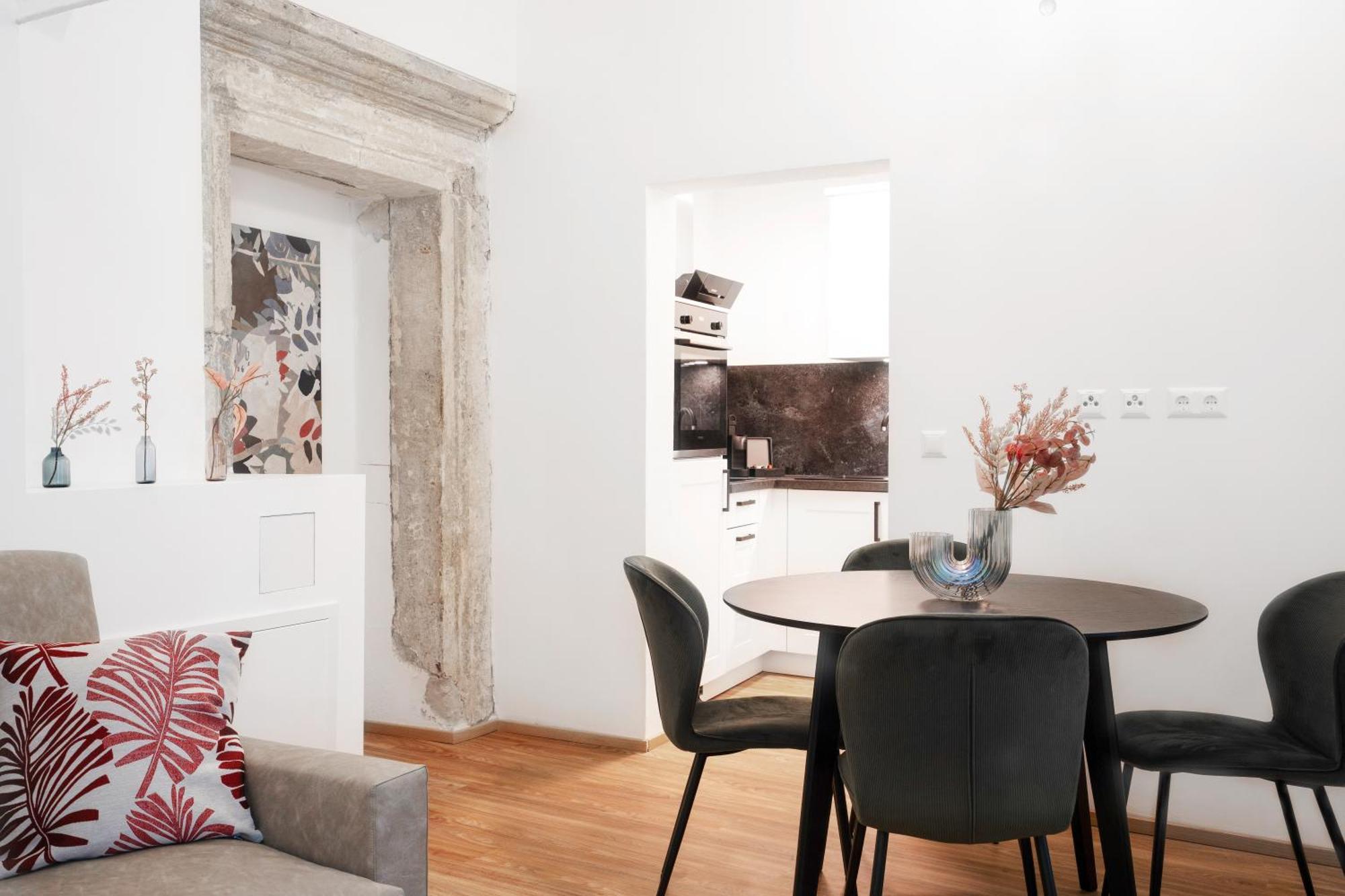 Easy Flat Villach Main Plaza Buitenkant foto