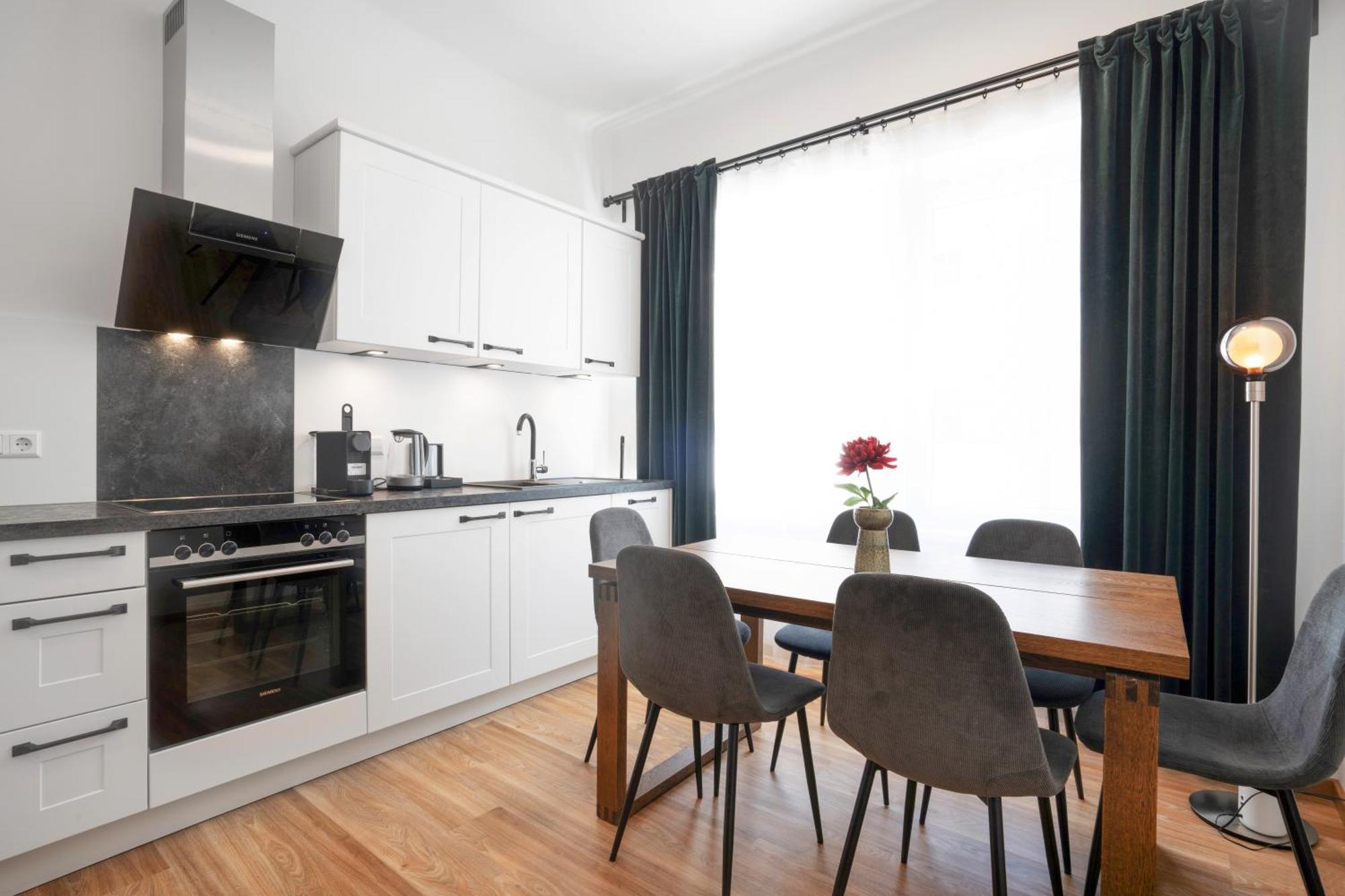 Easy Flat Villach Main Plaza Buitenkant foto