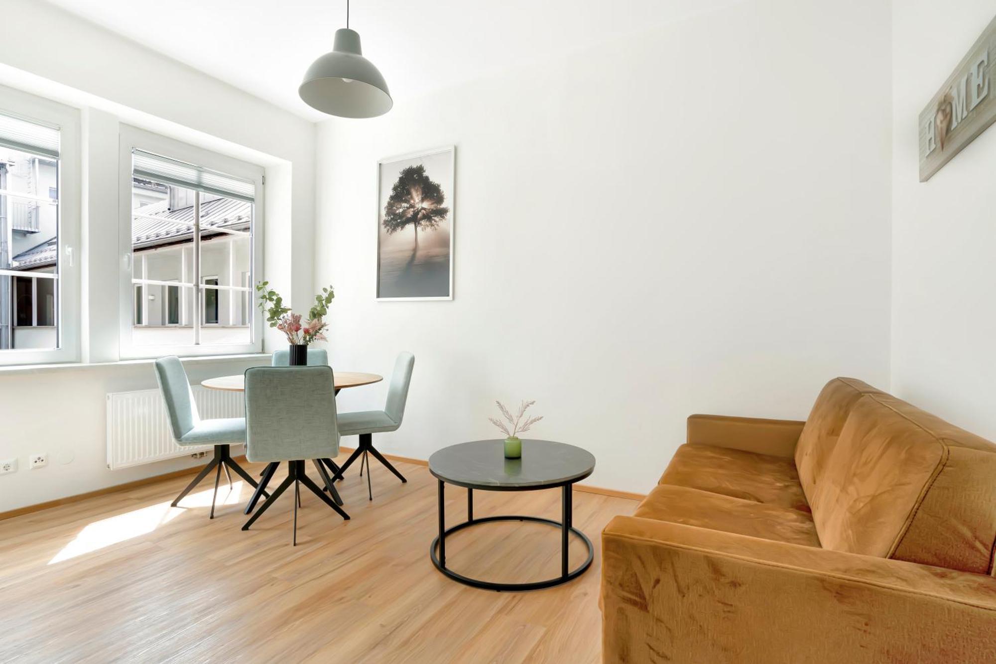 Easy Flat Villach Main Plaza Buitenkant foto